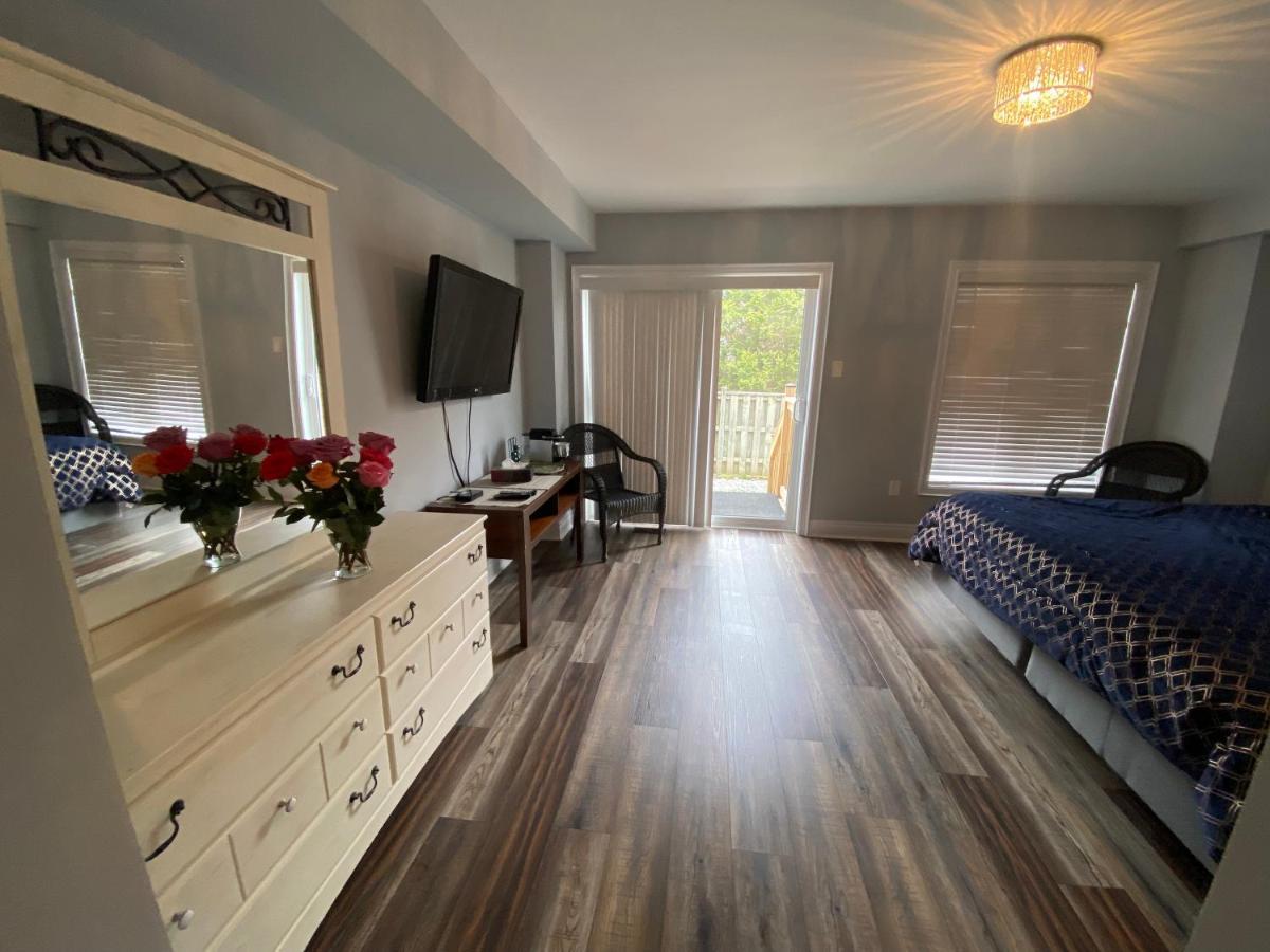 2 Bedroom With 2 Ensuites Unit In Richmond Hill Buitenkant foto
