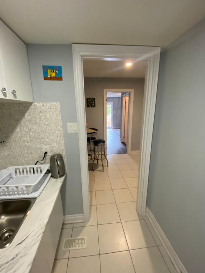 2 Bedroom With 2 Ensuites Unit In Richmond Hill Buitenkant foto