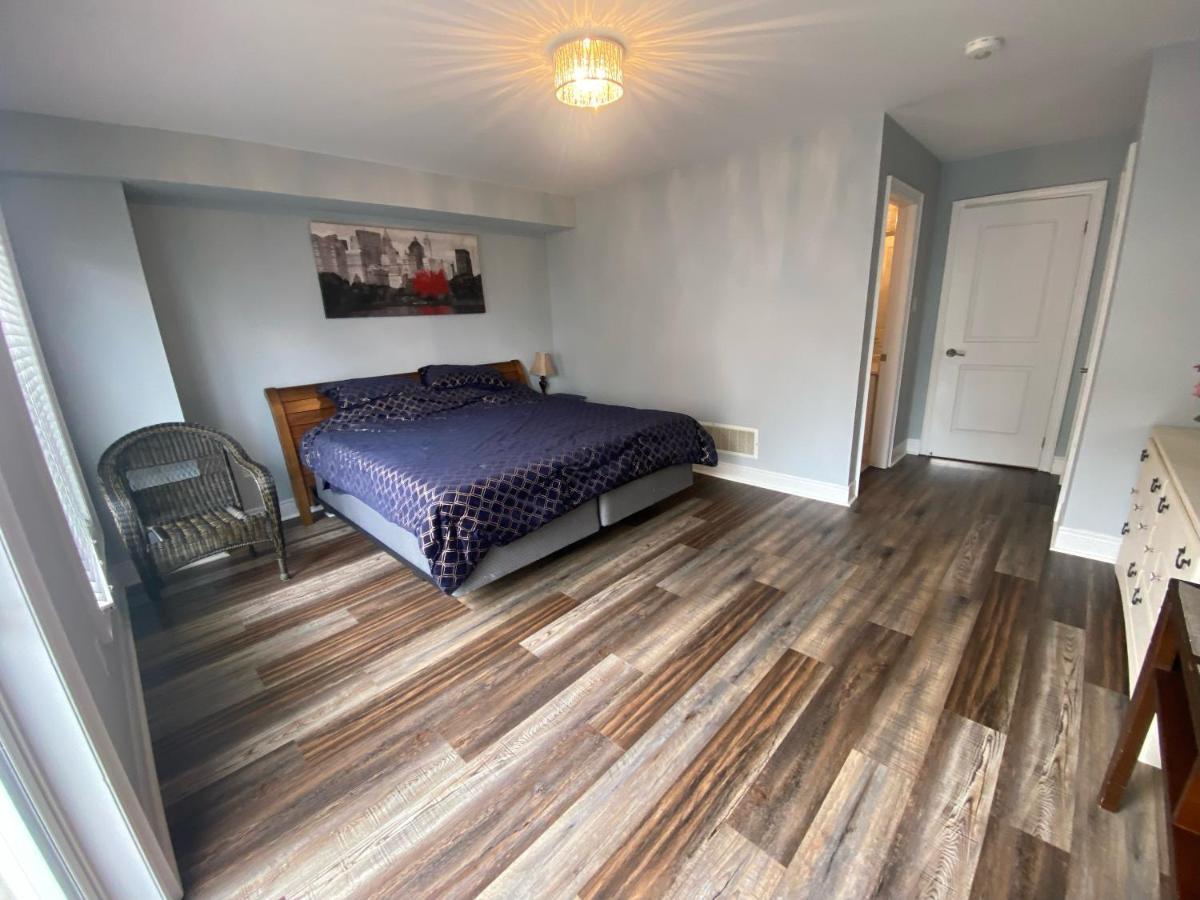 2 Bedroom With 2 Ensuites Unit In Richmond Hill Buitenkant foto