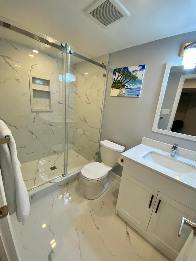 2 Bedroom With 2 Ensuites Unit In Richmond Hill Buitenkant foto