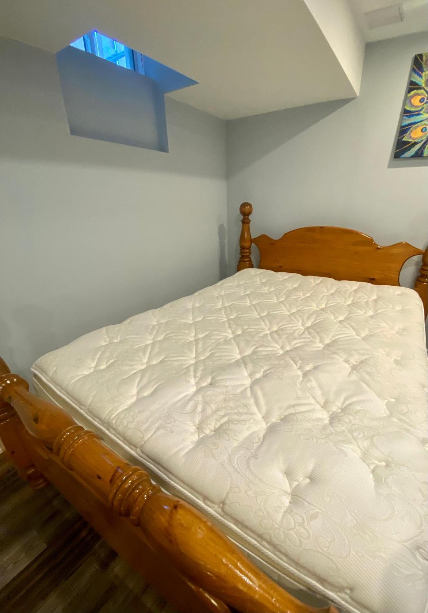 2 Bedroom With 2 Ensuites Unit In Richmond Hill Buitenkant foto
